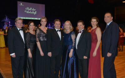 Walzertanz beim 54. Ball in Schwechat