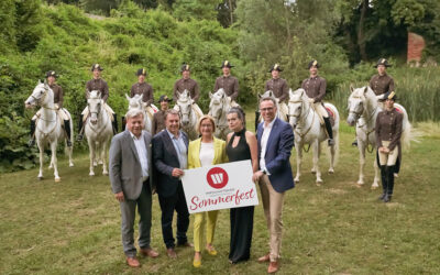 NÖ Wirtschaftsbund feierte Sommerfest mit exklusiver Lipizzanergala am Heldenberg