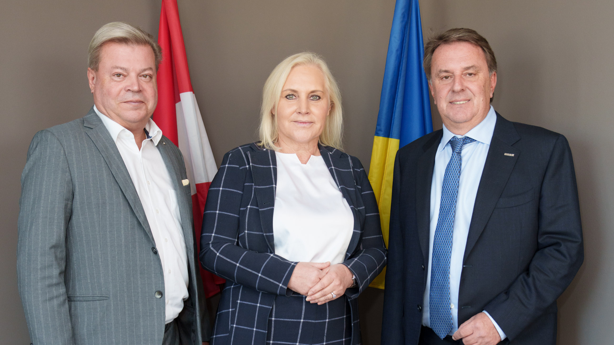 Ecker_Servus_Winzig_16.9