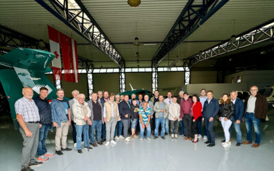 Wirtschaftsbund Neunkirchen Stadt besuchte Diamond Aircraft