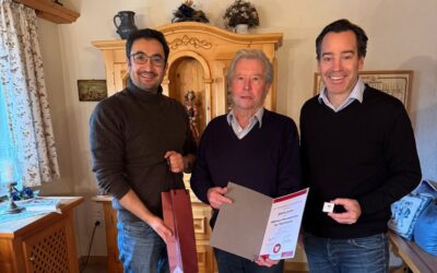 Silberne Ehrennadel für Johann Jurica