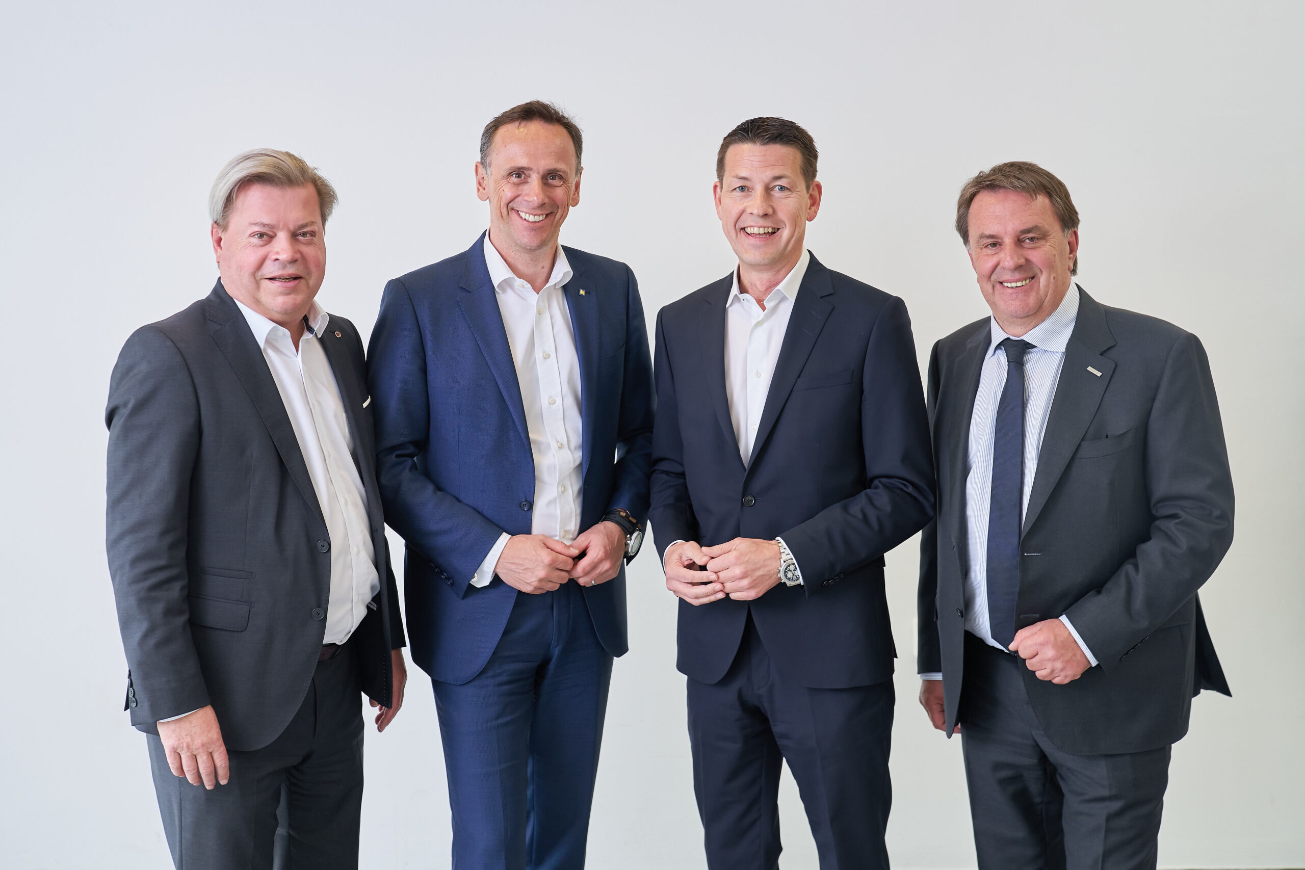 Bild (2) Bildtext: (v. l.): Abg. z. Nationalrat WBNÖ Direktor Harald Servus, Jochen Danninger, Kurt Hackl und WKNÖ Vizepräsident WBNÖ Landesgruppenobmann Wolfgang Ecker