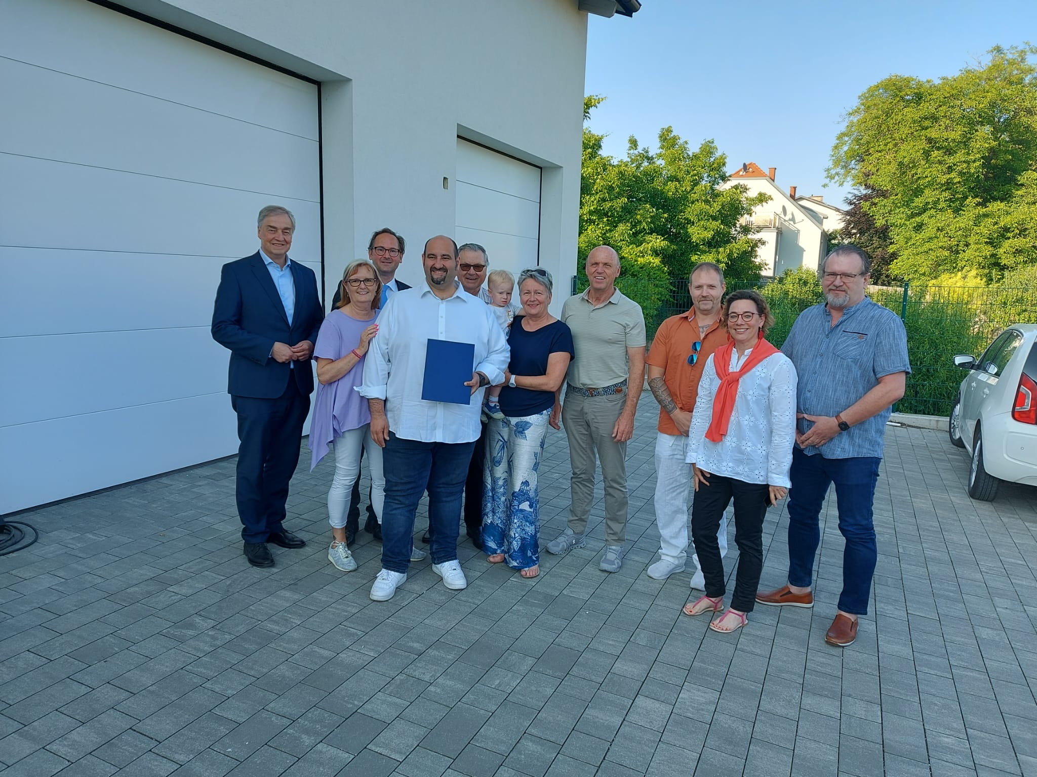 Die Gratulanten des WB zum 20 Jährigen Firmenjubiläum.