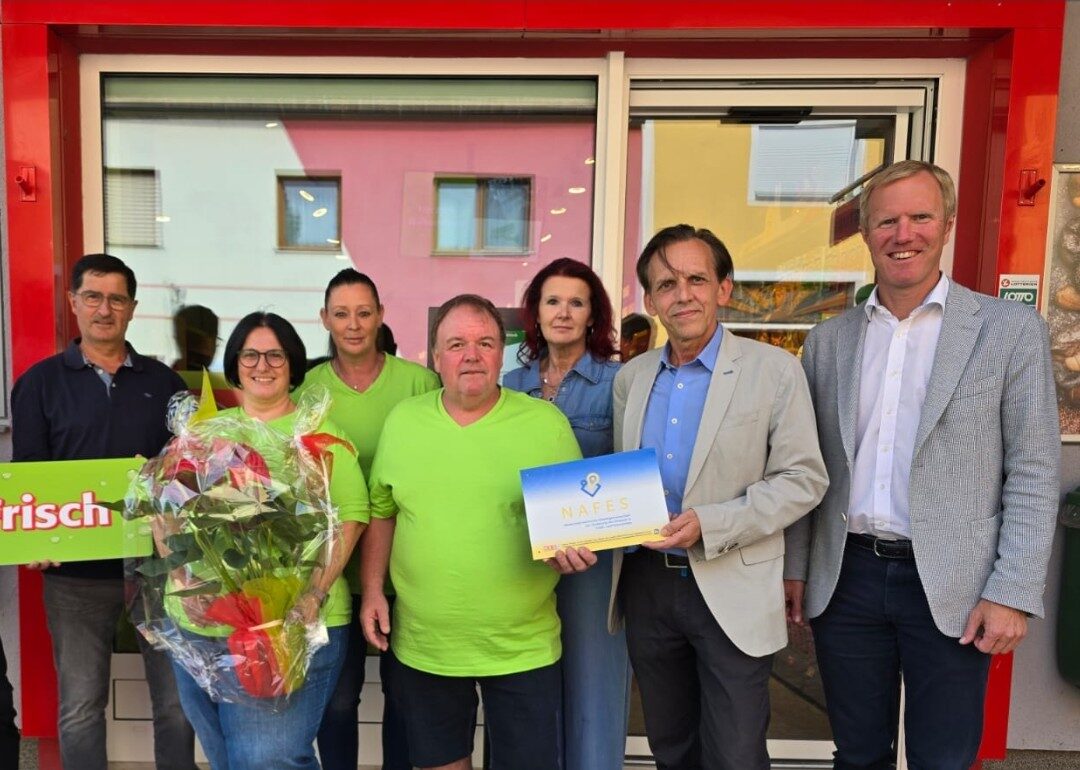 Der Wirtschaftsbund St. Pölten gratuliert den neuen Inhabern der neueröffneten Filiale.