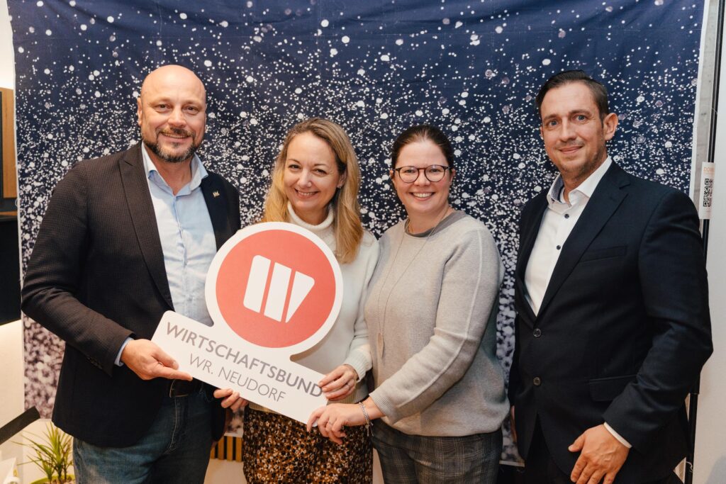 Die Veranstalterinnen und Veranstalter des Advent Connect