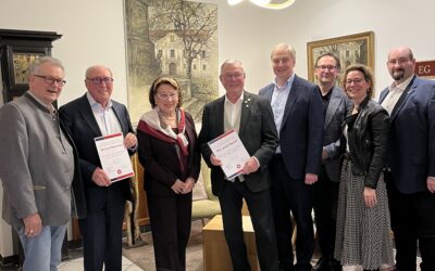 Große Ehrung für zwei Silberlöwen!